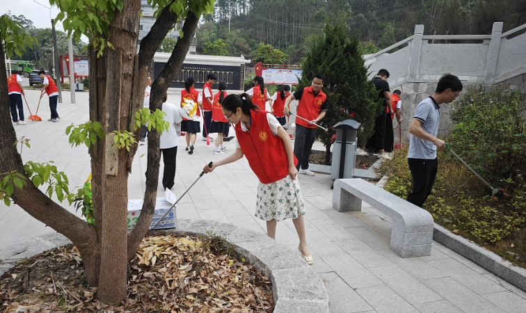 祭英烈傳紅色基因，擔使命踐行復興夢——惠州理工學校開展清明祭英烈活動458.png